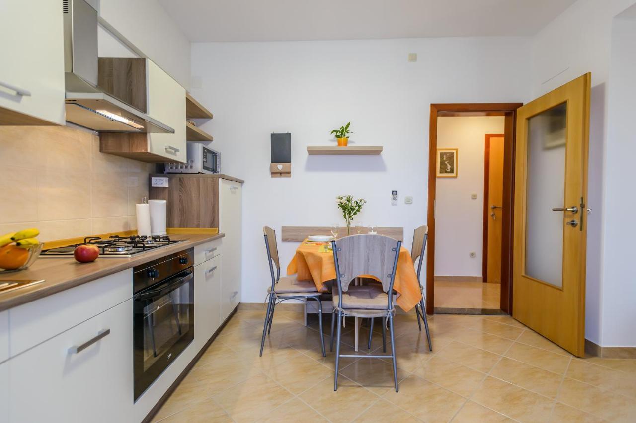Apartmani Nena Задар Екстериор снимка