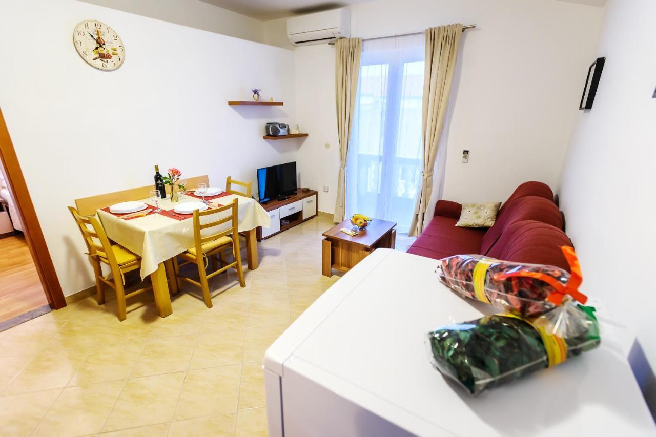 Apartmani Nena Задар Екстериор снимка